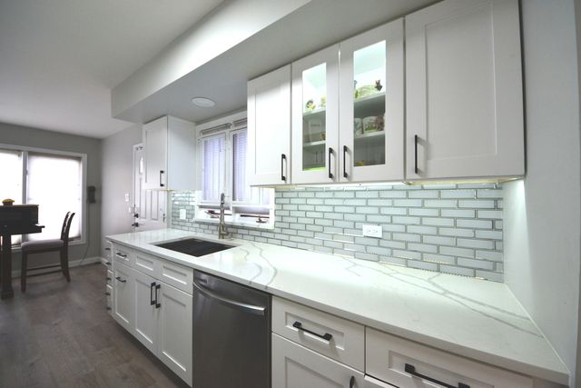 3006 S Lyman Street 2, Chicago, IL 60608