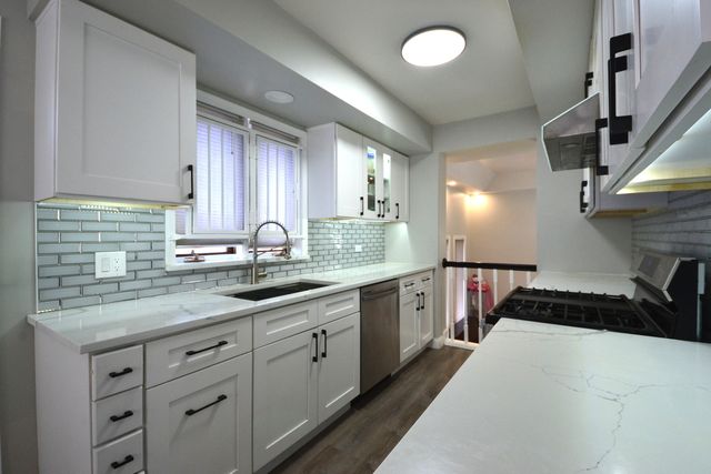 3006 S Lyman Street 2, Chicago, IL 60608