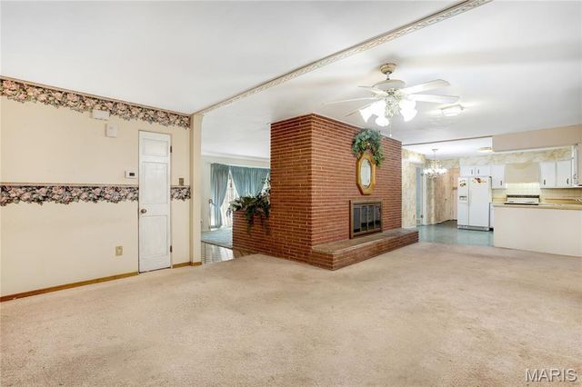 41 Harneywold Drive, Ferguson, MO 63136