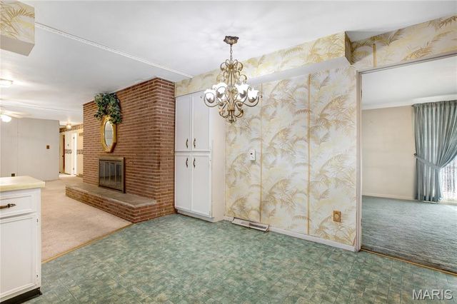 41 Harneywold Drive, Ferguson, MO 63136