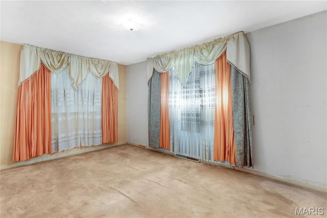 41 Harneywold Drive, Ferguson, MO 63136