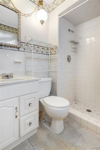 41 Harneywold Drive, Ferguson, MO 63136