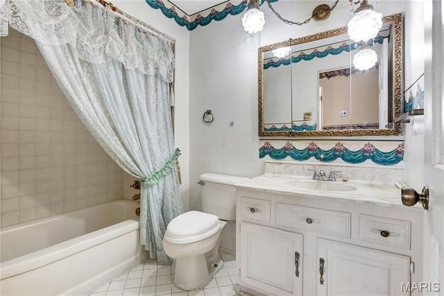 41 Harneywold Drive, Ferguson, MO 63136