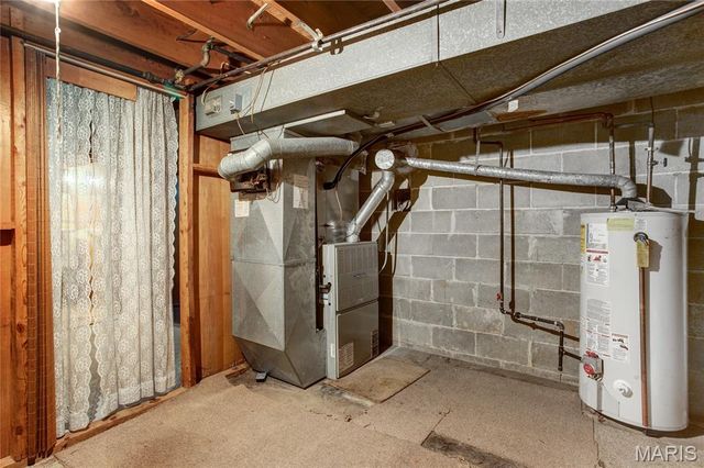 41 Harneywold Drive, Ferguson, MO 63136