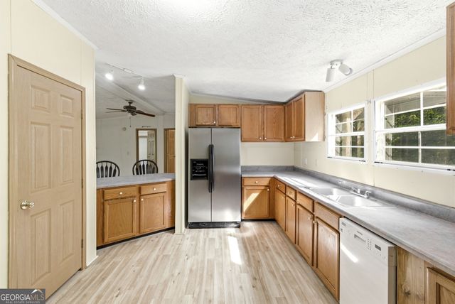809 Sims Harris Road, Gillsville, GA 30543