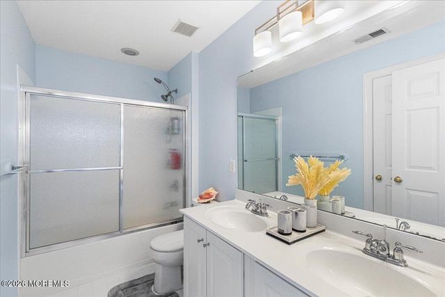 301 Hoover Avenue, Bayville, NJ 08721