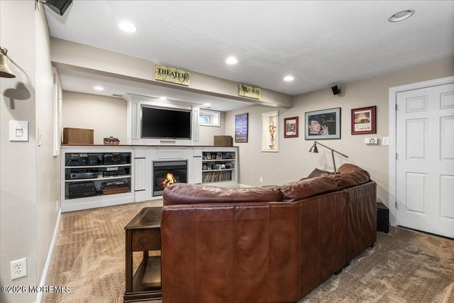 301 Hoover Avenue, Bayville, NJ 08721