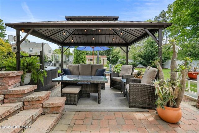 301 Hoover Avenue, Bayville, NJ 08721