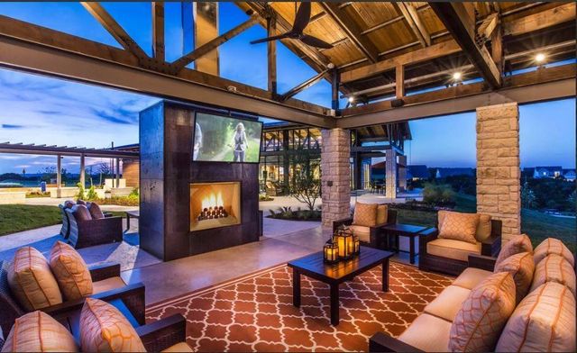 652 Sage Thrasher CIR, Dripping Springs, TX 78620
