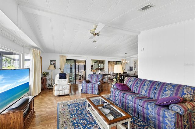 434 VILLA NUEVA CIRCLE, North Port, FL 34287