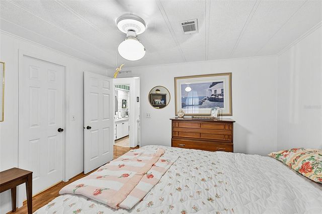 434 VILLA NUEVA CIRCLE, North Port, FL 34287