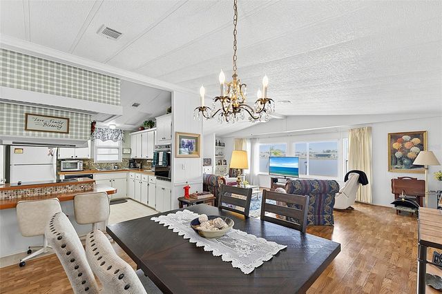 434 VILLA NUEVA CIRCLE, North Port, FL 34287