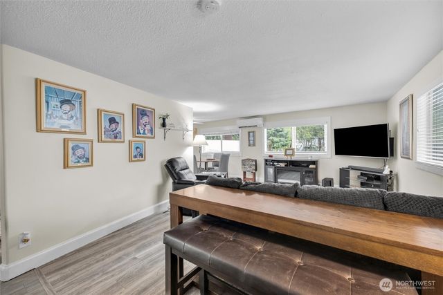 6360 Overland Trail, Maple Falls, WA 98266