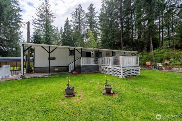 6360 Overland Trail, Maple Falls, WA 98266