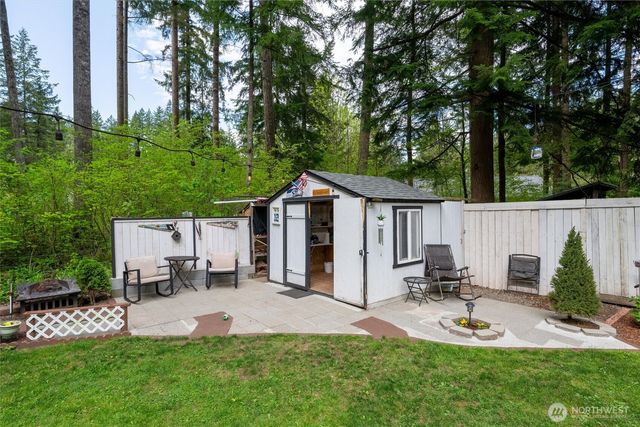 6360 Overland Trail, Maple Falls, WA 98266