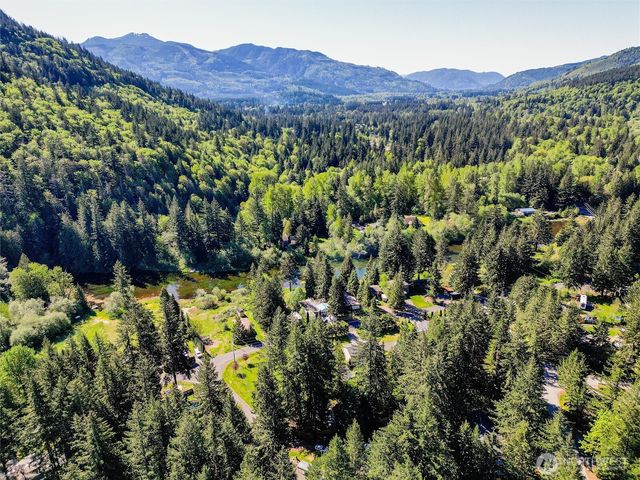 6360 Overland Trail, Maple Falls, WA 98266