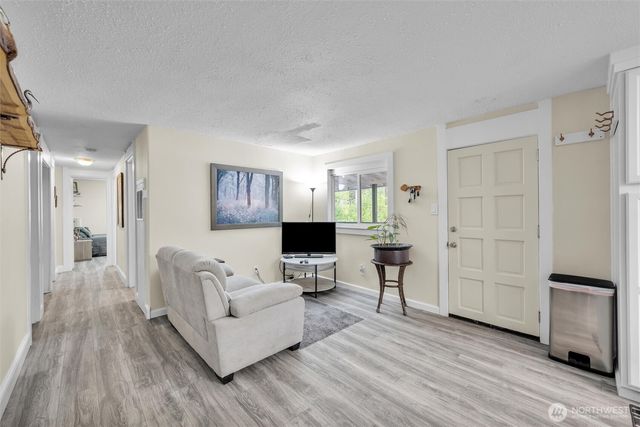 6360 Overland Trail, Maple Falls, WA 98266