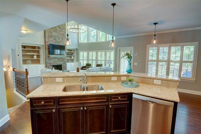 406 Woodliff Place, Milton, GA 30004