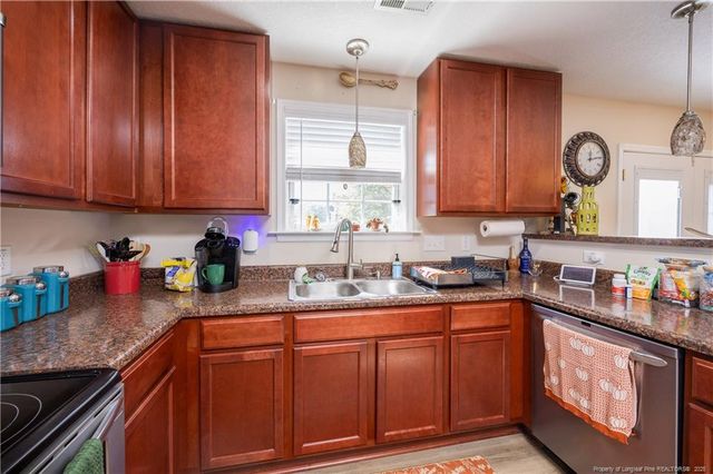 21 Northgate Lane, Clinton, NC 28328