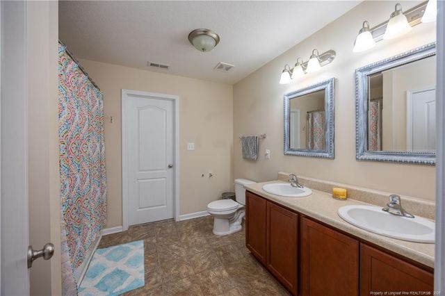 21 Northgate Lane, Clinton, NC 28328