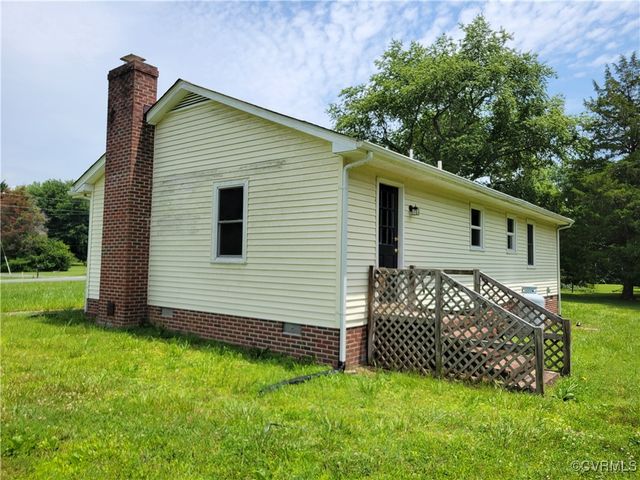 467 The Hook Rd, Warsaw, VA 22572