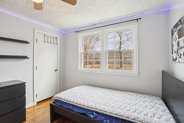 16 Middlesex St 5, Chelmsford, MA 01863