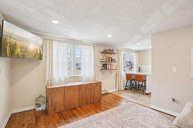 16 Middlesex St 5, Chelmsford, MA 01863