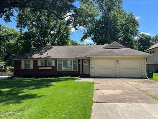 4801 W 64th Street, Prairie Village, KS 66208