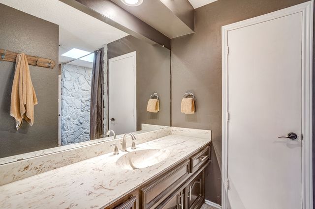 1026 Hazelwood Drive, Mansfield, TX 76063