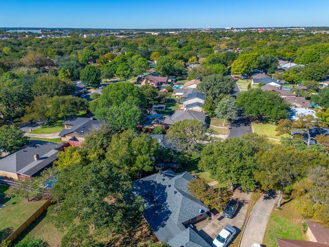 1026 Hazelwood Drive, Mansfield, TX 76063