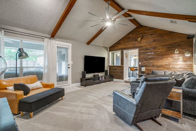1026 Hazelwood Drive, Mansfield, TX 76063