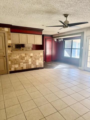 248 Gordon Drive, Azle, TX 76020