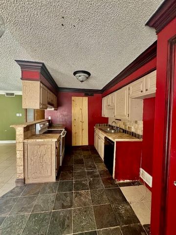 248 Gordon Drive, Azle, TX 76020