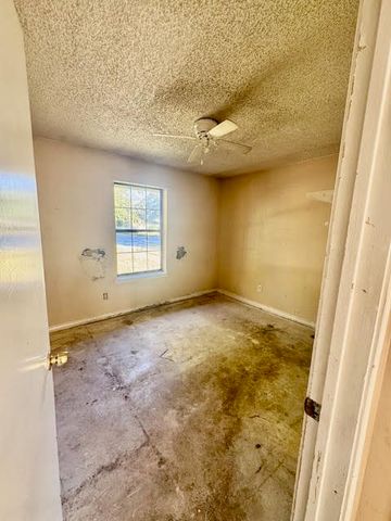 248 Gordon Drive, Azle, TX 76020