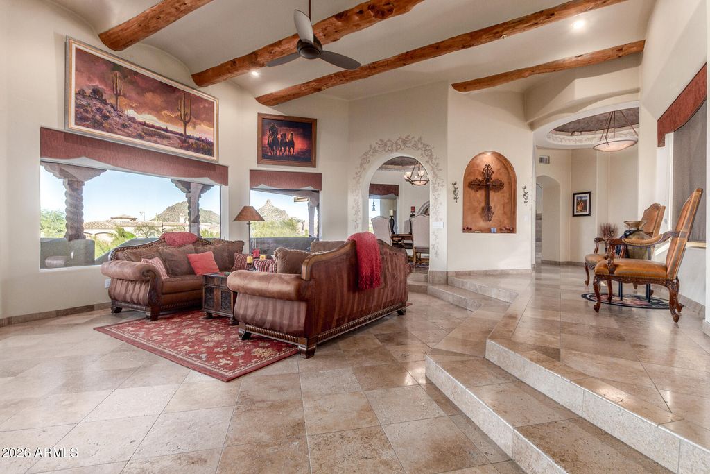 Image 10 of property listing at 24200 N ALMA SCHOOL Road 5, Scottsdale, AZ 85255