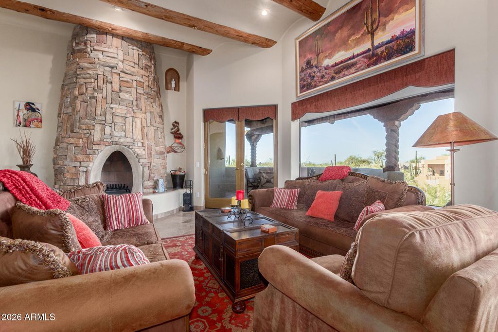 Image 11 of property listing at 24200 N ALMA SCHOOL Road 5, Scottsdale, AZ 85255