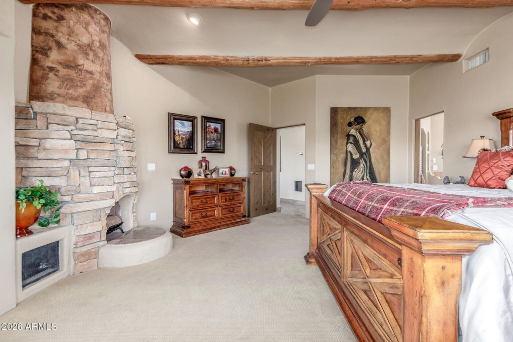 Image 28 of property listing at 24200 N ALMA SCHOOL Road 5, Scottsdale, AZ 85255