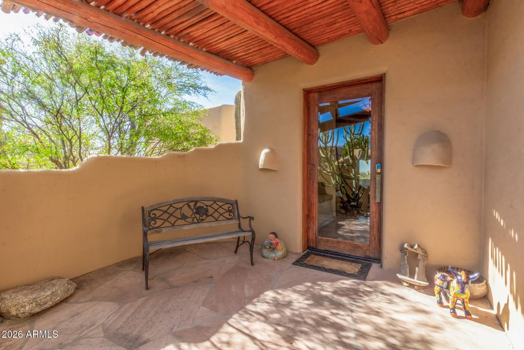 Image 6 of property listing at 24200 N ALMA SCHOOL Road 5, Scottsdale, AZ 85255