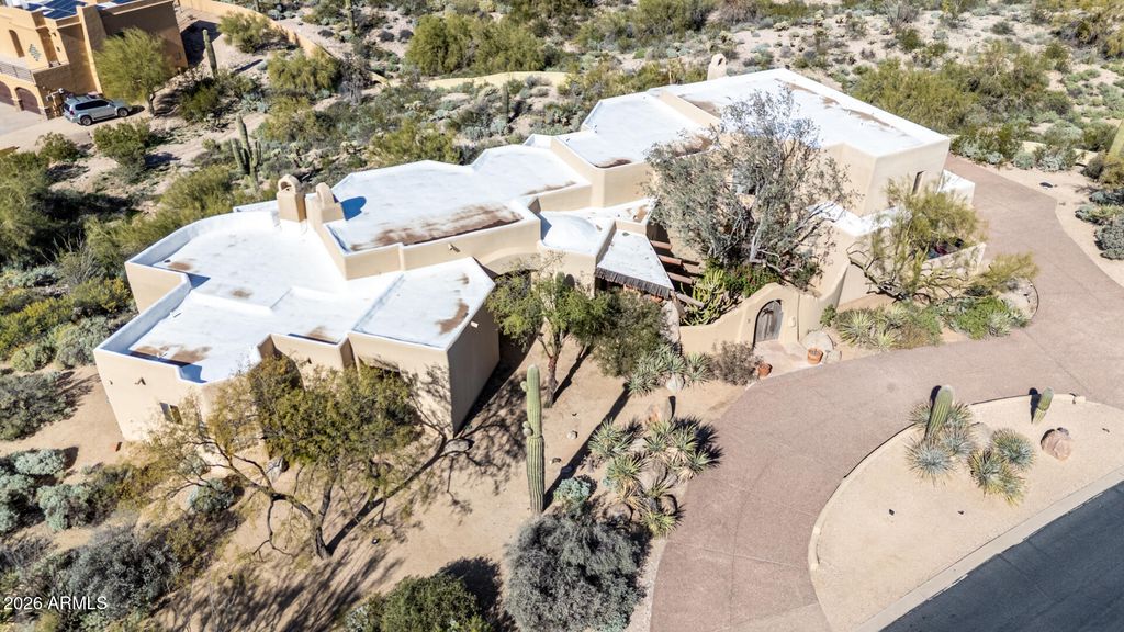 Image 62 of property listing at 24200 N ALMA SCHOOL Road 5, Scottsdale, AZ 85255