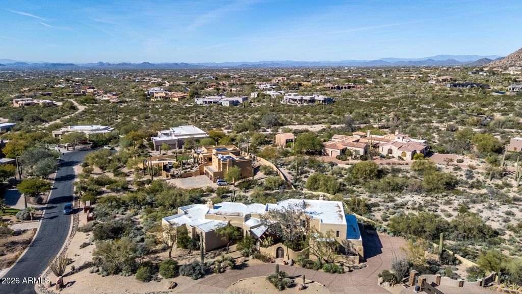 Image 64 of property listing at 24200 N ALMA SCHOOL Road 5, Scottsdale, AZ 85255