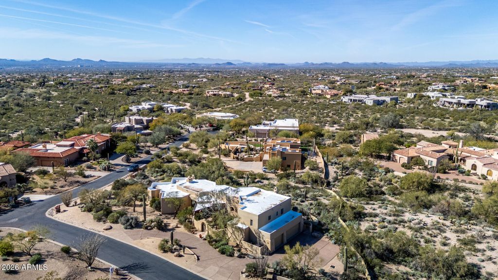 Image 65 of property listing at 24200 N ALMA SCHOOL Road 5, Scottsdale, AZ 85255