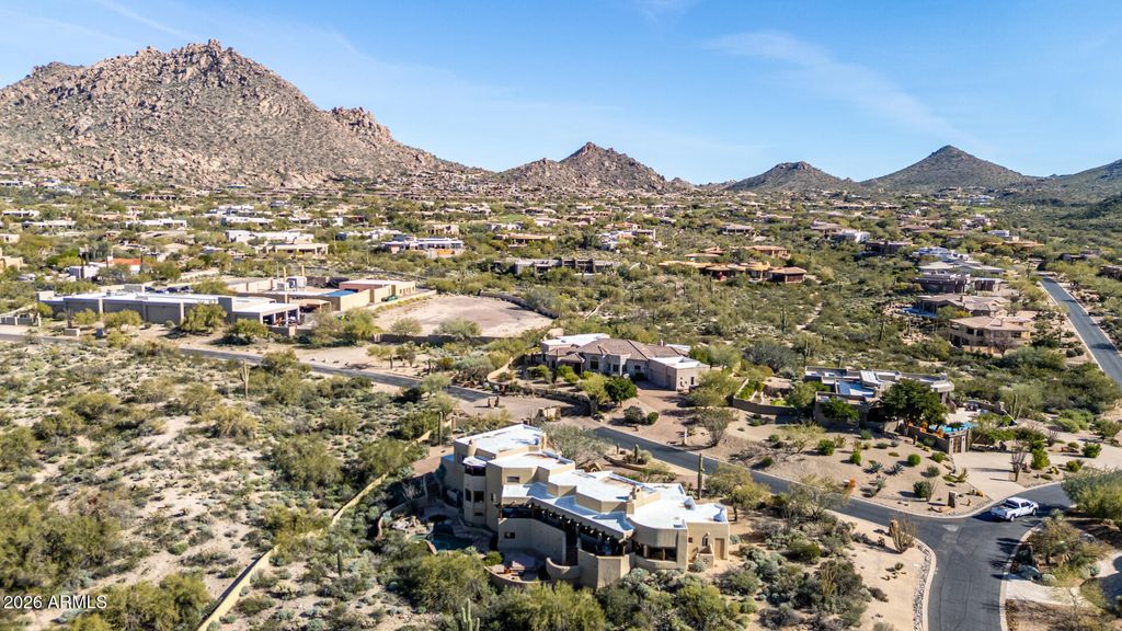 Image 67 of property listing at 24200 N ALMA SCHOOL Road 5, Scottsdale, AZ 85255