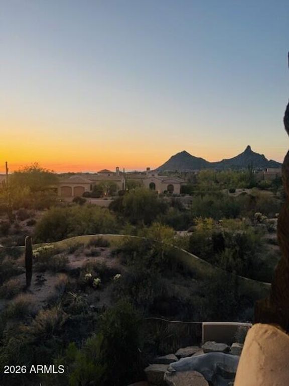 Image 74 of property listing at 24200 N ALMA SCHOOL Road 5, Scottsdale, AZ 85255