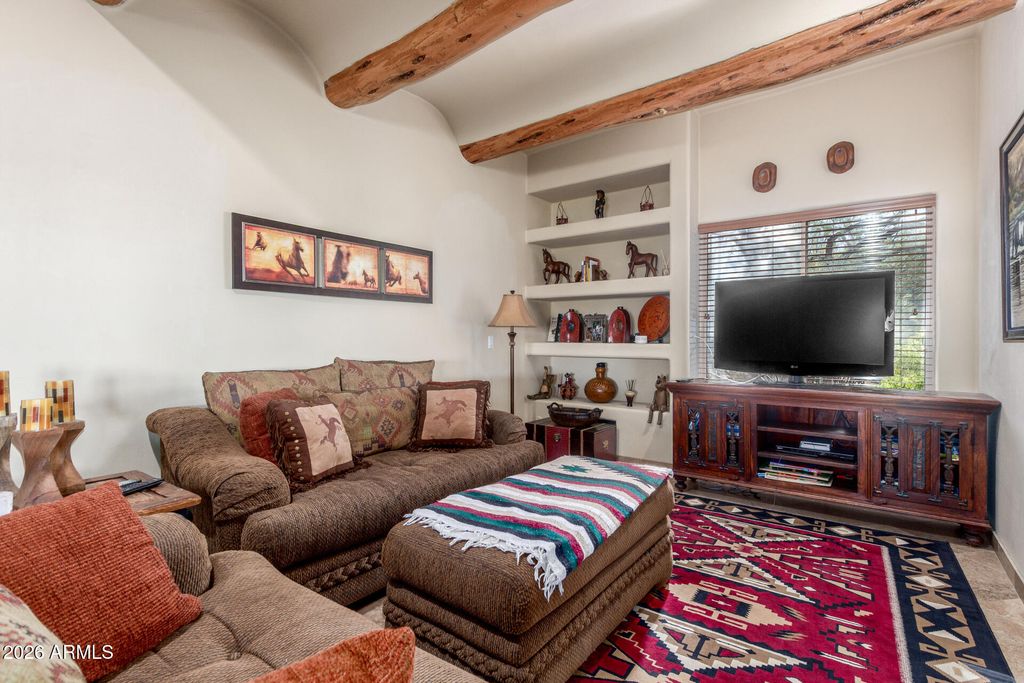 Image 8 of property listing at 24200 N ALMA SCHOOL Road 5, Scottsdale, AZ 85255