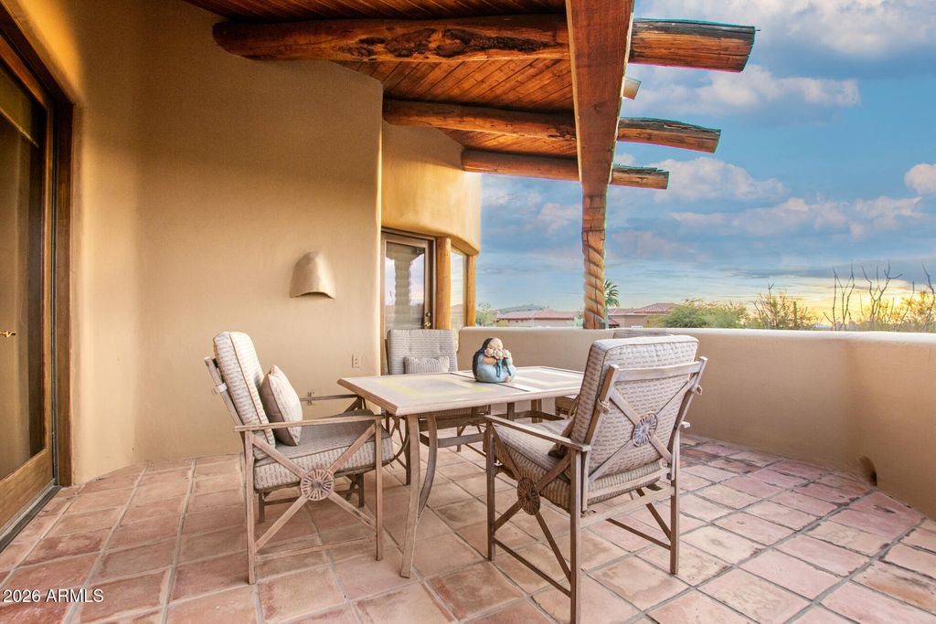 Image 81 of property listing at 24200 N ALMA SCHOOL Road 5, Scottsdale, AZ 85255