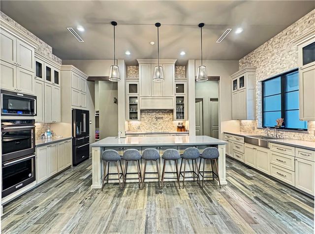 13509 Borolo Drive, Edinburg, TX 78541