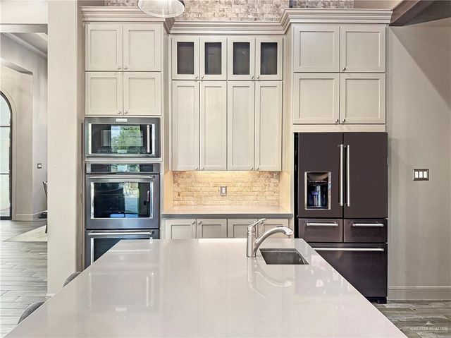 13509 Borolo Drive, Edinburg, TX 78541