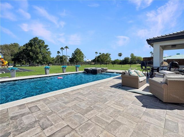 13509 Borolo Drive, Edinburg, TX 78541