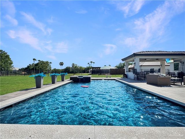 13509 Borolo Drive, Edinburg, TX 78541