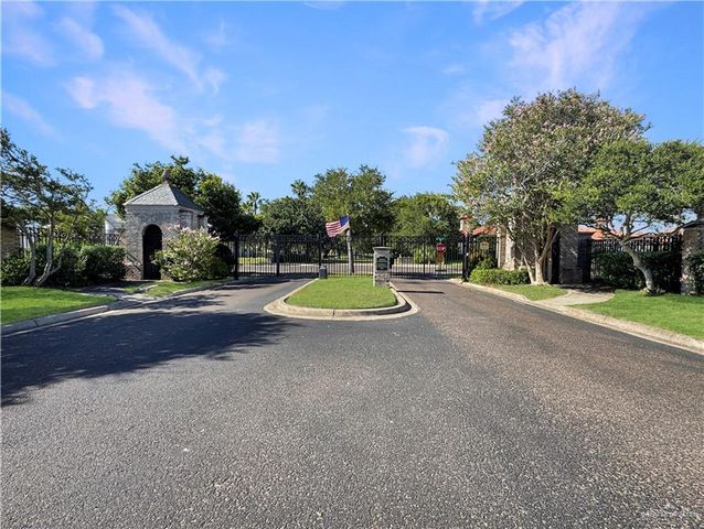 13509 Borolo Drive, Edinburg, TX 78541